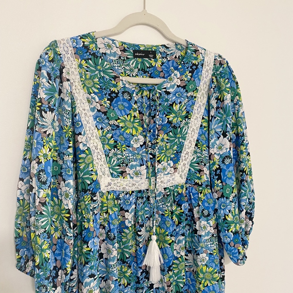 Shop Zoco - floral flowy mini dress, size Large - Picture 2 of 6